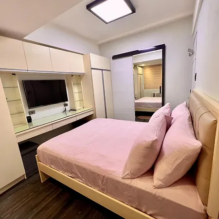 Spacious, Neat & Tidy 1-Br Condo With Swimming Pool, Near Malls, Naia